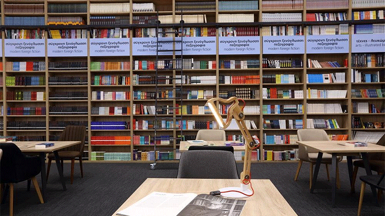 Ανοικτά για επίσκεψη χωρίς ραντεβού τα βιβλιοπωλεία και το τμήμα χαρτικών Public