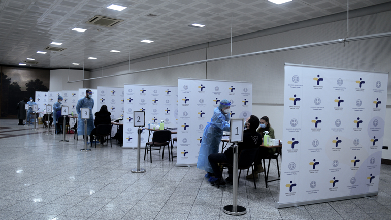 Τι έδειξαν τα rapid test στο Μετρό Συντάγματος και την υπόλοιπη Ελλάδα