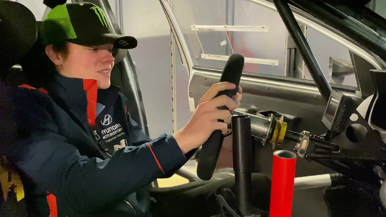 Δείτε τι δώρο πήρε αυτός ο 19χρονος