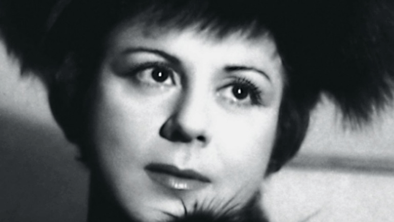 Μαίρη Αρώνη: Μια μεγάλη κυρία του ελληνικού θεάτρου