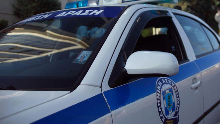 Κρήτη: Έπαιζαν ζάρια σε σνακ-μπαρ – Συνελήφθησαν 8 άτομα