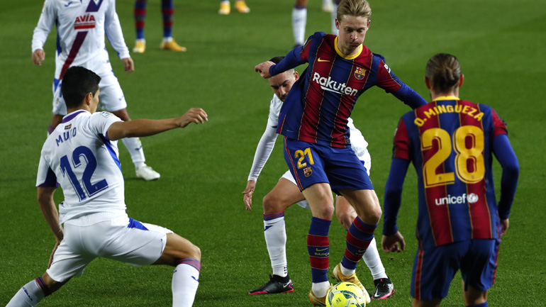 «Κόλλησε» η Μπαρτσελόνα, 1-1 με την Έιμπαρ