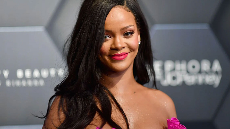 Η Rihanna ετοιμάζει ένα cookbook με συνταγές από την πατρίδα της.