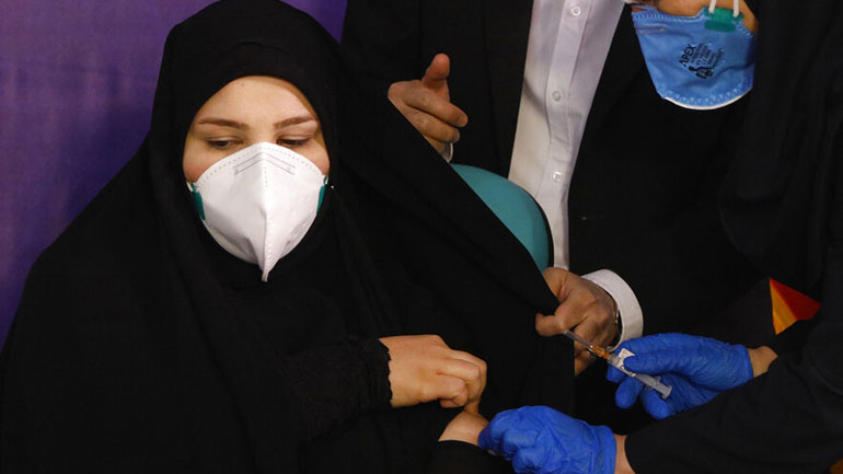 Ιράν: Ξεκινούν οι κλινικές δοκιμές του πρώτου ιρανικού εμβολίου