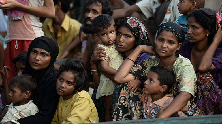 Πρόσφυγες Ροχίνγκια μεταφέρθηκαν σε ένα απομακρυσμένο και «επικίνδυνο» νησί