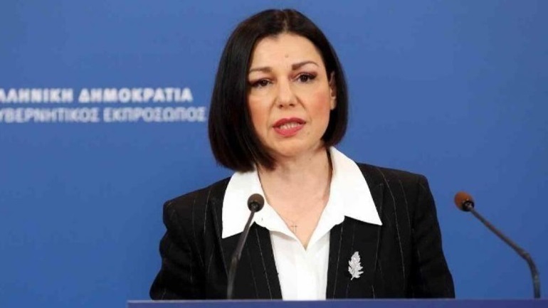 Πελώνη: Τέλος στον κατά προτεραιότητα εμβολιασμό κυβερνητικών στελεχών