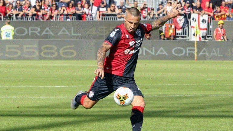 Επιστρέφει στην Κάλιαρι ο Ναϊνγκολάν