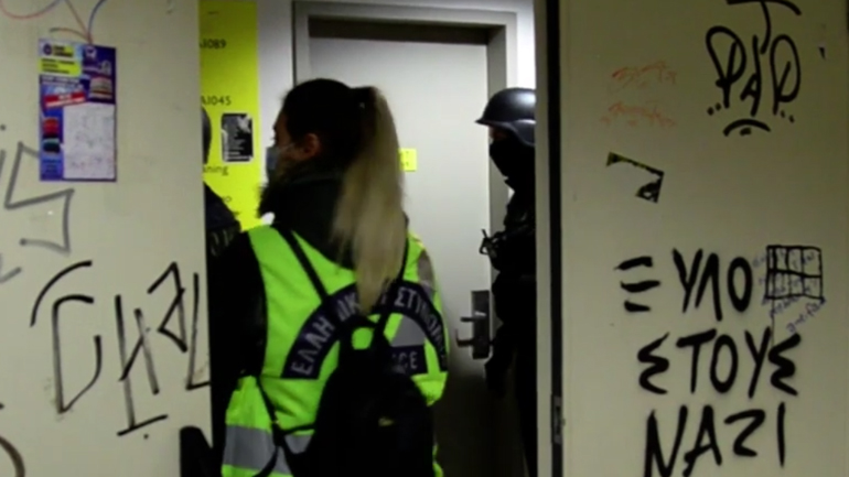 Τα ευρήματα της αστυνομίας από την έφοδο στη φοιτητική εστία Ζωγράφου