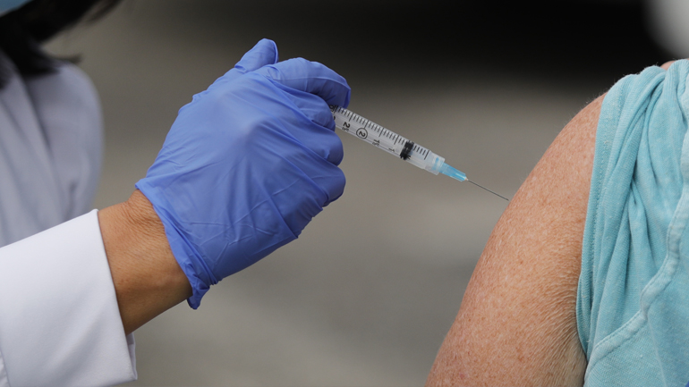 Οδηγίες εμβολιασμού κατά του Covid-19 σε άτομα με υποκείμενα νοσήματα