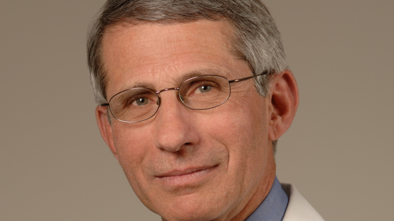 «Yπό έλεγχο η επιδημία στις ΗΠΑ ως το φθινόπωρο του 2021» «Yπό έλεγχο η επιδημία στις ΗΠΑ ως το φθινόπωρο του 2021»