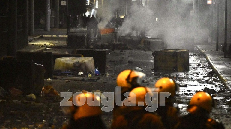 Επεισόδια με μολότοφ κατά αστυνομικών στον Ασπρόπυργο