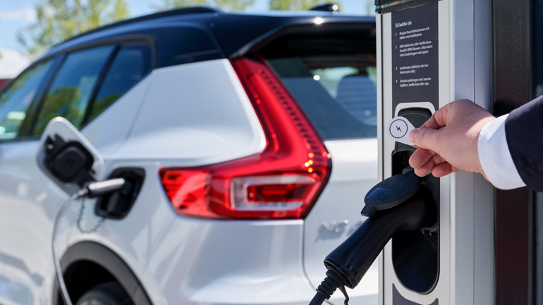 Δωρεάν η στάθμευση για τα ηλεκτρικά αυτοκίνητα Δωρεάν η στάθμευση για τα ηλεκτρικά αυτοκίνητα