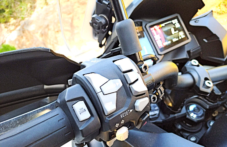 Είναι πολλά τα κουμπάκια... Άρη!