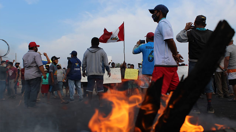 Δύο νεκροί στο Περού σε συγκρούσεις μεταξύ αστυνομικών και εργατών γης