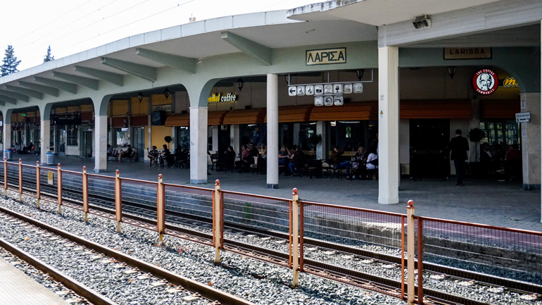 Στη ΜΕΘ νοσηλεύεται 18χρονη που χτυπήθηκε από ρεύμα στις γραμμές του ΟΣΕ