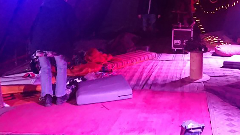 Ισπανία: Η αστυνομία έβαλε τέλος σε ένα παράνομο ρέιβ πάρτι κοντά στη Βαρκελώνη