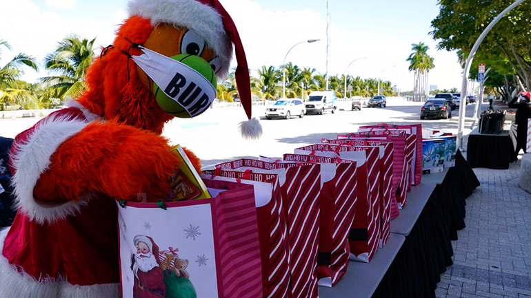 «…έτσι κι’ αλλιώς τα ξέρουν όλα»