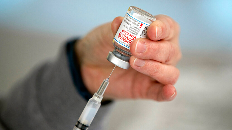 Pfizer και BioNTech θα προσφέρουν το εμβόλιο σε εθελοντές που έλαβαν εικονικό φάρμακο