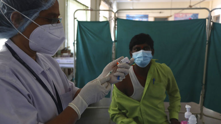 Ινδία: Πρόβα εμβολιασμού πριν από την επίσημη εκστρατεία κατά του covid-19