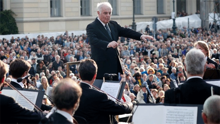 Ο Ντάνιελ Μπάρενμποϊμ θα διευθύνει την πρωτοχρονιάτικη συναυλία της Φιλαρμονικής της Βιέννης