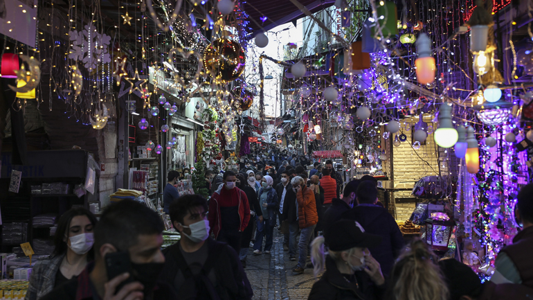 Τουρκία-Covid-19: 202 θάνατοι και 11.180 κρούσματα σε 24 ώρες