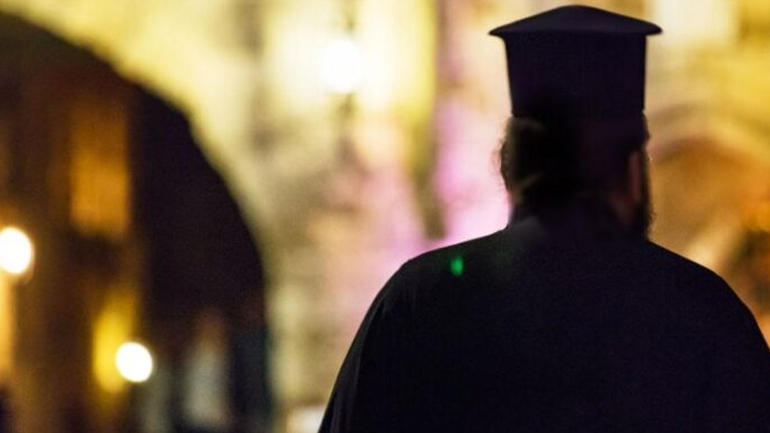 Κρήτη: «Δεν θα υπακούσω στις εντολές, θα τελέσω τον αγιασμό» λέει ιερέας