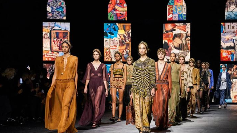 O Dior κυκλοφόρησε ένα νέο playlist στο Spotify με μουσική από τα runways του οίκου