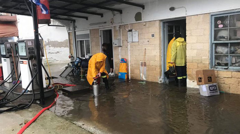 Σοβαρά προβλήματα από την έντονη βροχόπτωση στις Σέρρες