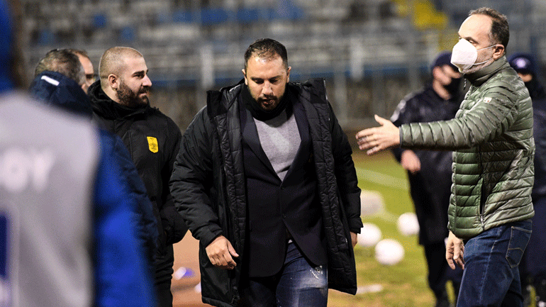 Λαμία-Άρης: Αψιμαχία ανάμεσα σε Παπαϊωάννου και Ναζλίδη