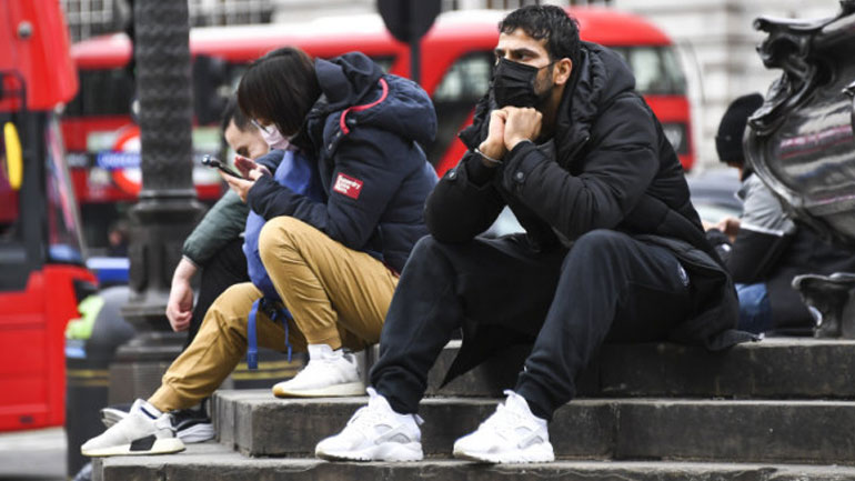 Βρετανία: Αρνητικό ρεκόρ με 58.784 νέα κρούσματα σε 24 ώρες – Έρχονται νέα μέτρα