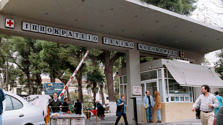 Θεσσαλονίκη: Κορίτσι ηλικίας τριάμισι ετών έπεσε από μπαλκόνι 3ου ορόφου πολυκατοικίας