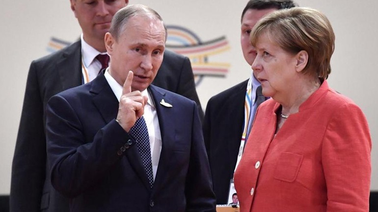 Πούτιν-Μέρκελ συζήτησαν το ενδεχόμενο κοινής παραγωγής εμβολίου κατά του Covid-19