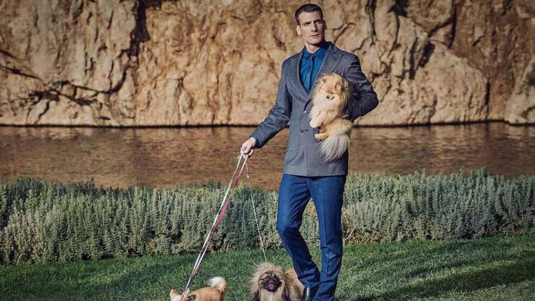 Ο Δημοσθένης Τζουμάνης του GNTM κάνει online μαθήματα «γύπινγκ» στο Instagram