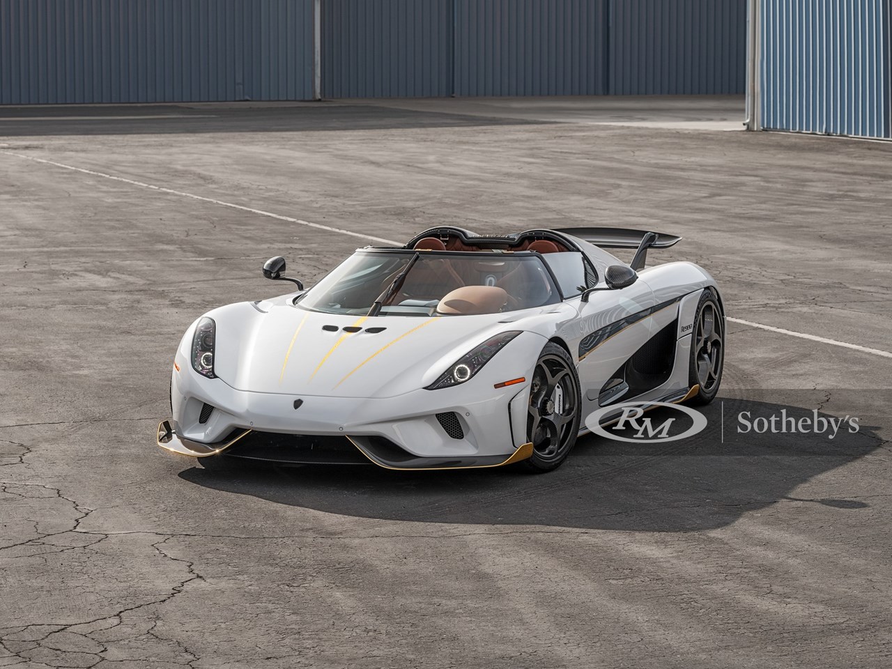 Είναι το πρώτο megacar που πάτησε τους τροχούς του στην άσφαλτο.