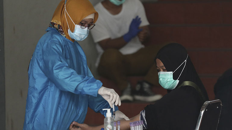 Ο εμβολιασμός στην Ινδονησία για τον νέο κορωνοϊό ξεκινά στις 13 Ιανουαρίου