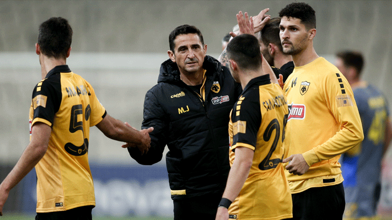 Χιμένεθ: «Βρήκα μια ομάδα που φοβάται μη δεχθεί γκολ»