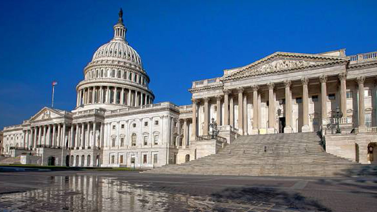 Τη νίκη τους σε μια από τις αναμετρήσεις ανακήρυξαν ταυτόχρονα Λέφλερ και Γουόρνοκ