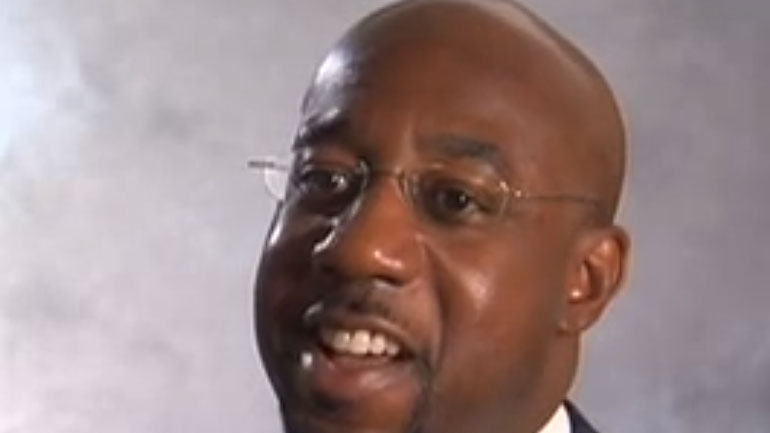 ΗΠΑ: Η εταιρεία Edison Research προβλέπει νίκη του Γουόρνοκ στην Τζόρτζια