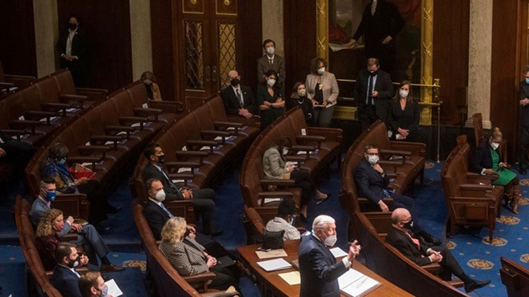 Η Γερουσία απέρριψε την προσπάθεια συμμάχων του Τραμπ για να αποτραπεί η κύρωση του αποτελέσματος στην Πενσιλβάνια