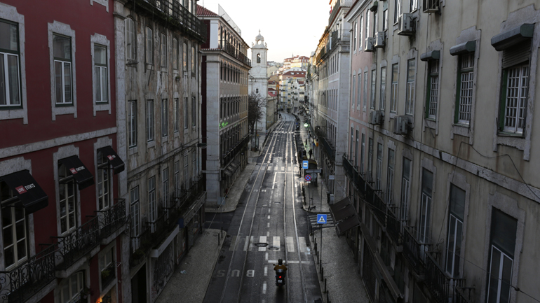 Πορτογαλία: Αυστηρότερα μέτρα μετά το ρεκόρ κρουσμάτων κορωνοϊού