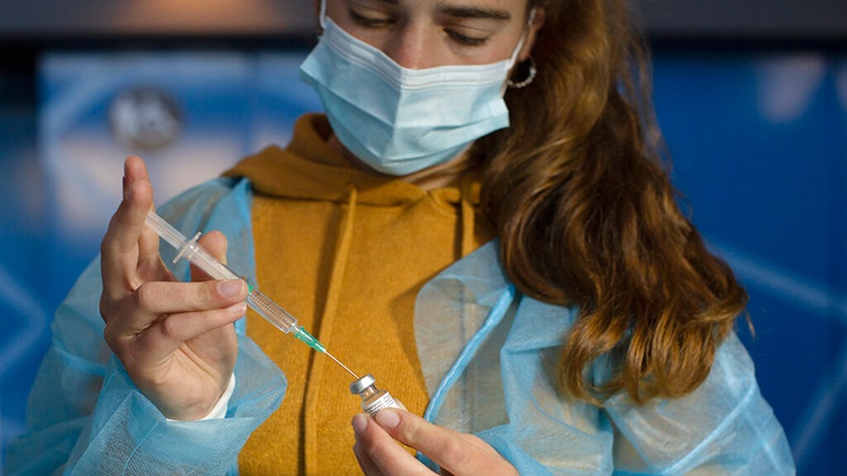 Έρευνα: Το εμβόλιο των Pfizer/BioNTech δείχνει αποτελεσματικό στη μετάλλαξη