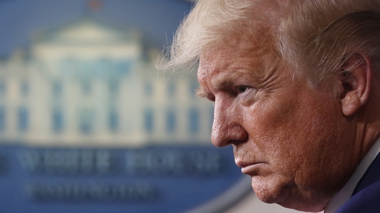 Ο Ρεπουμπλικάνος γερουσιαστής Μπεν Σάσι θα στηρίξει την πρόταση καθαίρεσης του Τραμπ