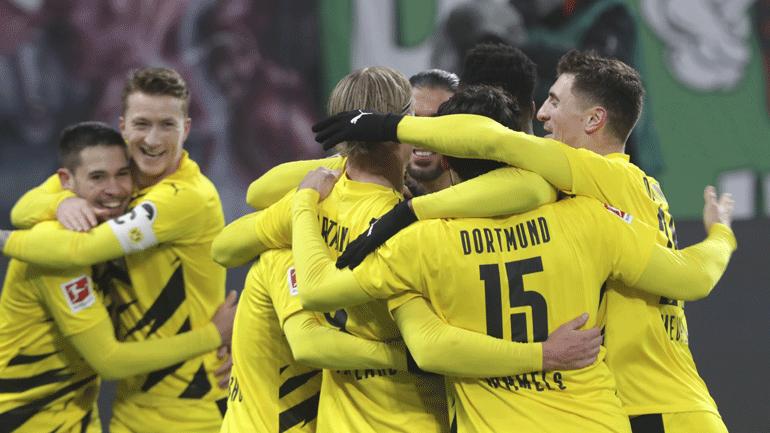 Γερμανία: Η Ντόρτμουντ νίκησε εκτός έδρας 3-1 τη Λείψια και κράτησε την Μπάγερν στην κορυφή!