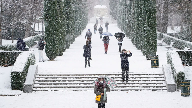 Τρεις νεκροί από τη χιονοθύελλα στην Ισπανία – Σε κόκκινο συναγερμό πέντε περιφέρειες