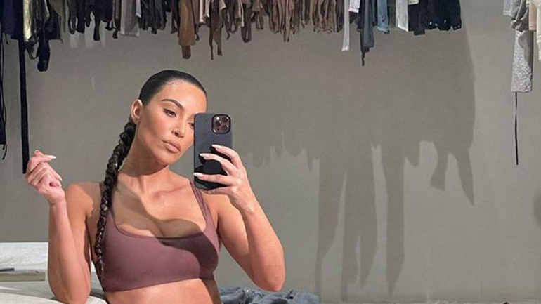 Kim Kardashian: Φωτογραφήθηκε για τη νέα σειρά με κορμάκια της Skims