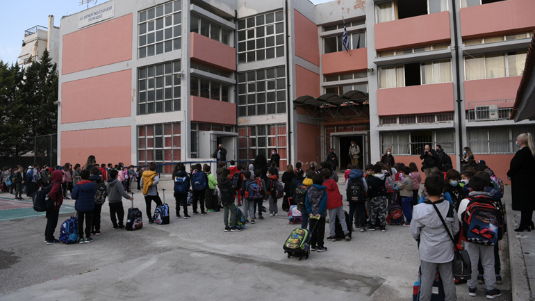 Κουδούνι στα σχολεία – Επί ποδός οι λοιμωξιολόγοι