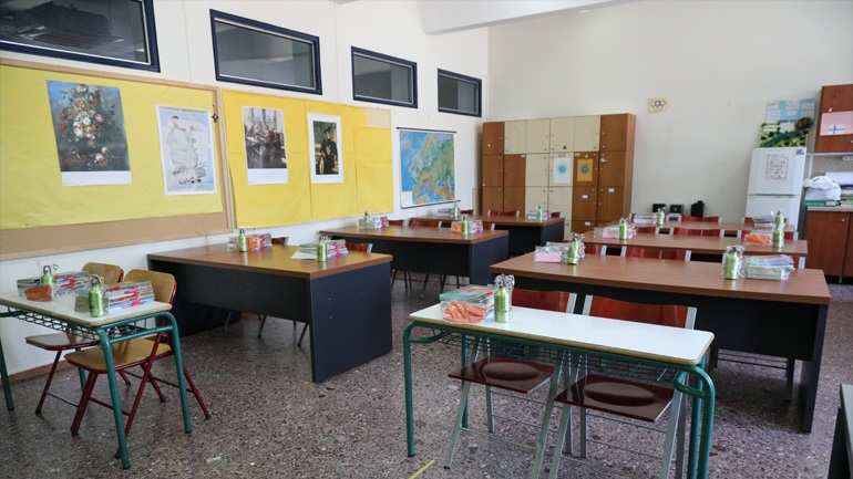 Κέρκυρα: Έπεσαν σοβάδες από το ταβάνι του 6ου Νηπιαγωγείου