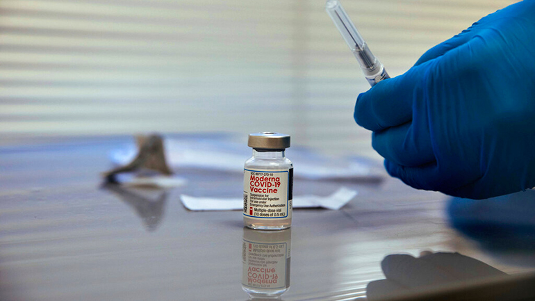 Σε λειτουργία το απόγευμα η πλατφόρμα των ραντεβού εμβολιασμού