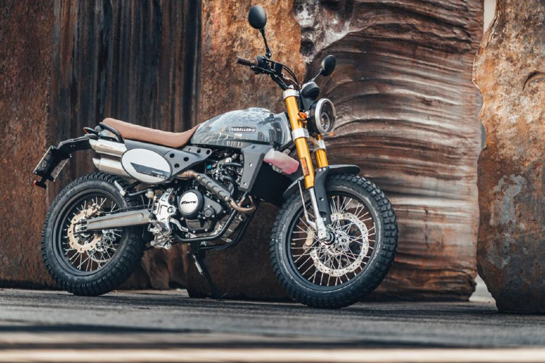 Πολύ όμορφη retro σχεδίαση της ιταλικής μοτοσικλέτας...