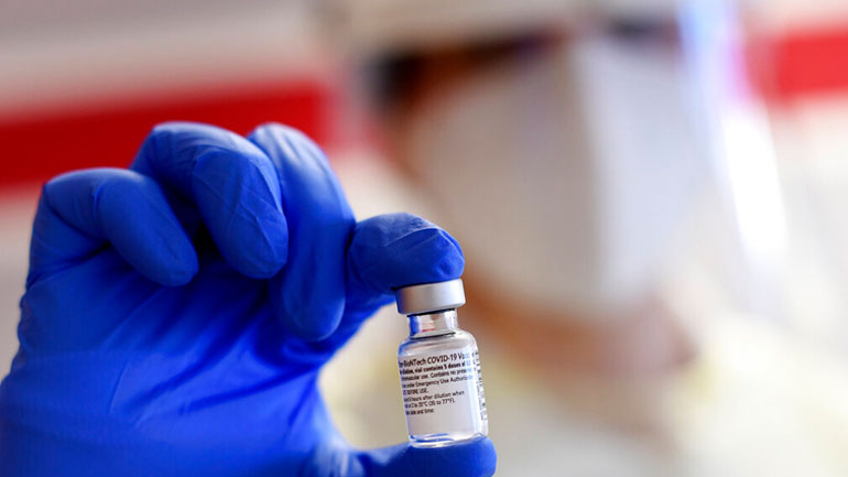 BioNTech: Στόχος η παραγωγή 2 δισ. δόσεων του εμβολίου μέχρι το τέλος του 2021